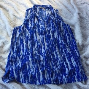 Vince Camuto blue, cross front sleeveless blouse